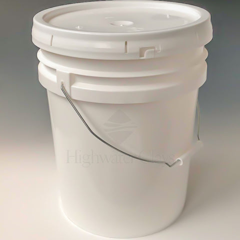Bucket with Lid  (5 Gallon)